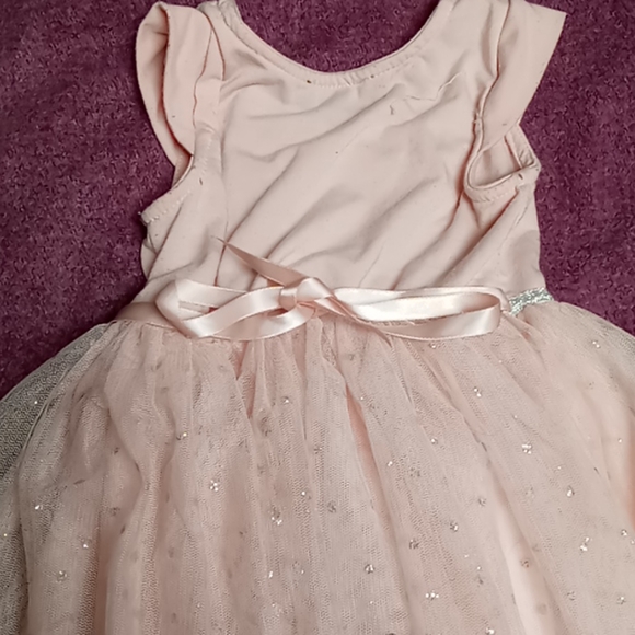 Dress - Picture 3 of 3